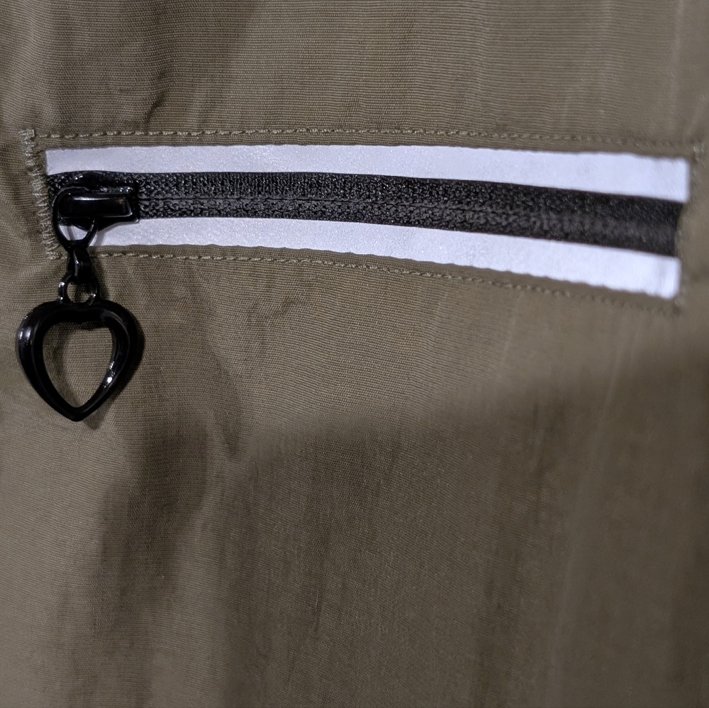 🌲 NEW Olive Green Lightweight Cargo Joggers Sz M Y2K Pants Gorpcore 🌲 - Picture 5 of 7